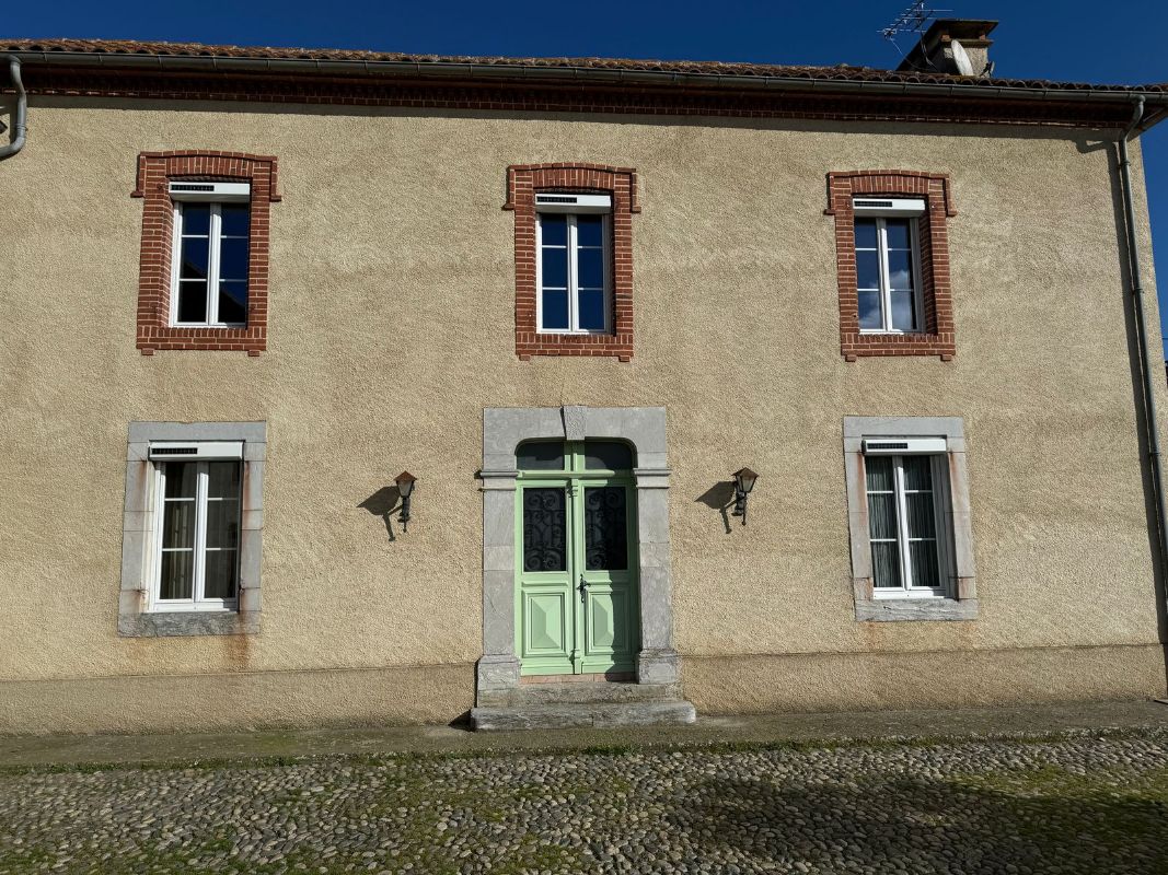 Volets roulants solaires par Vérandas du Sud-Ouest Volets roulants solaires par Vérandas du Sud-Ouest